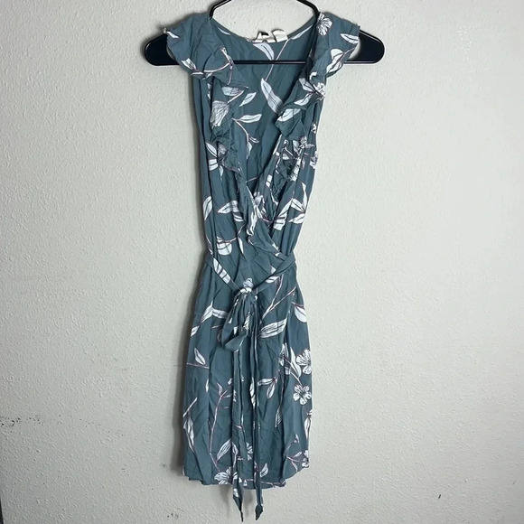 Roxy Rivello With You Sleeveless Wrap Floral Dress size XS - Picture 7 of 14